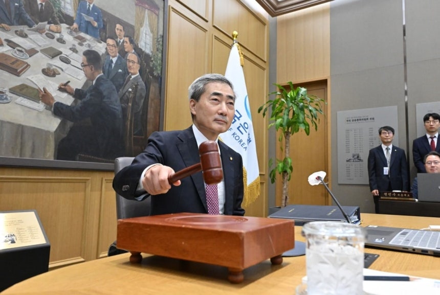 "동결해도 끝 아냐"…한은 금리 인상 사이클 계속