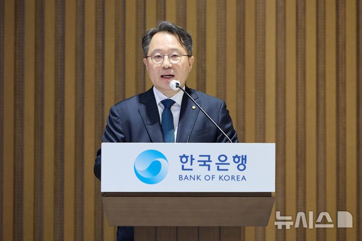 권민수 한은 부총재 "환율·성장·물가 고려해 금리 결정"(종합)