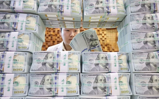 원·달러 환율 장중 1300원대 하락…10개월 반만에 처음