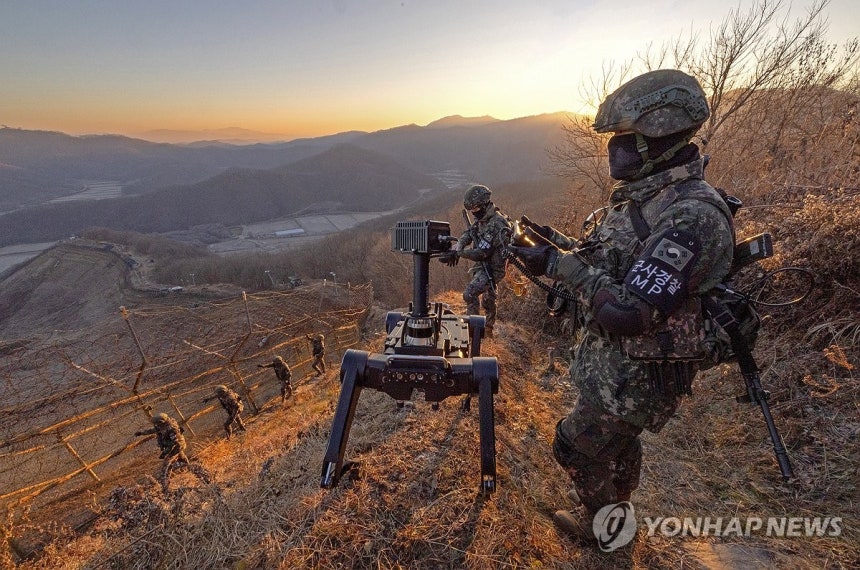 철책을 지키는 로봇? ‘피지컬 AI’가 국방 현장에 들어옵니다