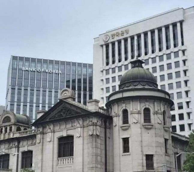 금리인상 무게 커졌다…물가·부동산·가계대출 모두 '경고등’