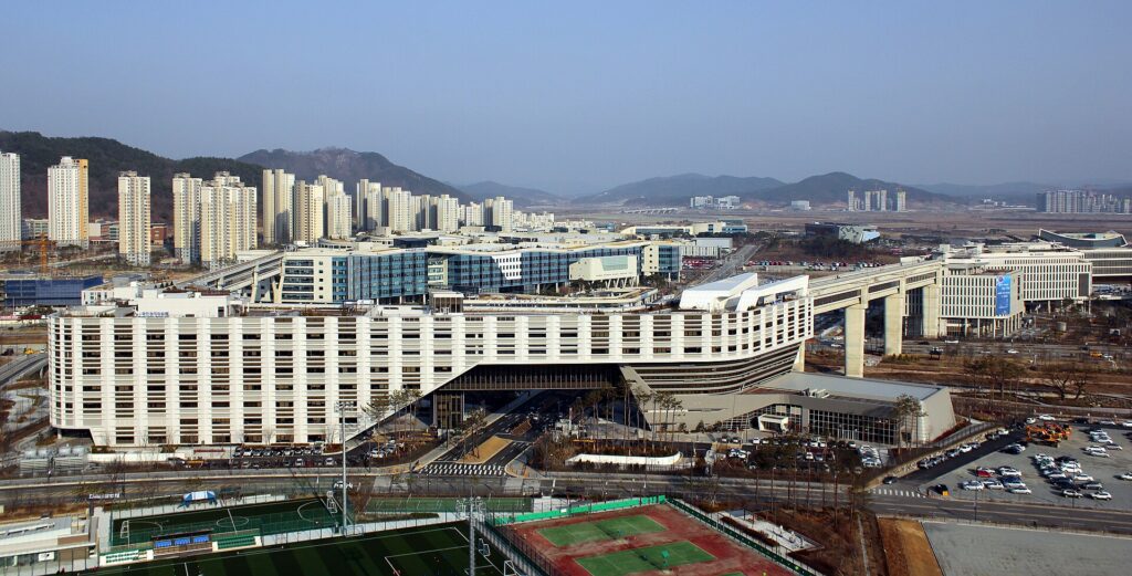 ‘그냥드림’ 9월 전국 시군구로 확대…먹거리 지원과 복지상담, 이용 전 확인할 것