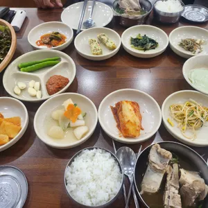 송정떡갈비 반찬 상