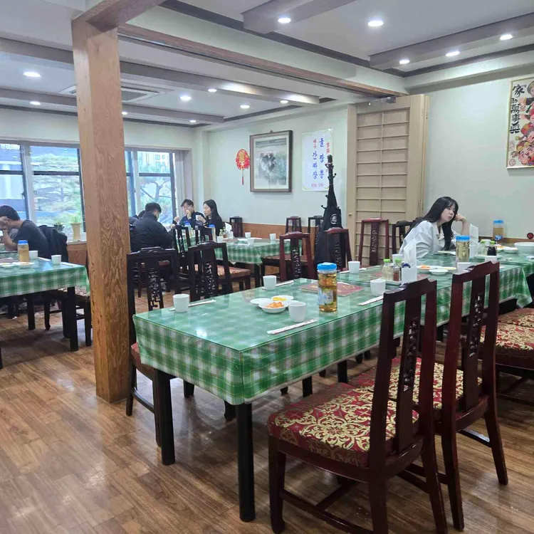 을지로 안동장 굴짬뽕 1만2천 원, 매운맛·삼선우동 선택 가이드